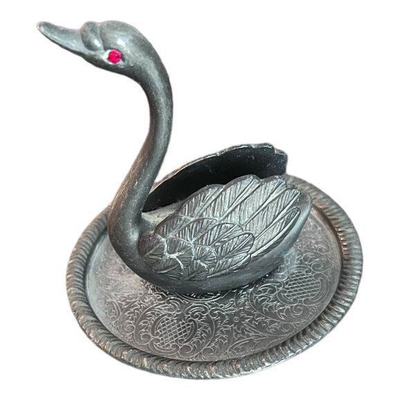 Vintage Zinc Alloy Silver Plate Swan With Red Eyes Ring Holder Jewelry Holder - Picture 5 of 8
